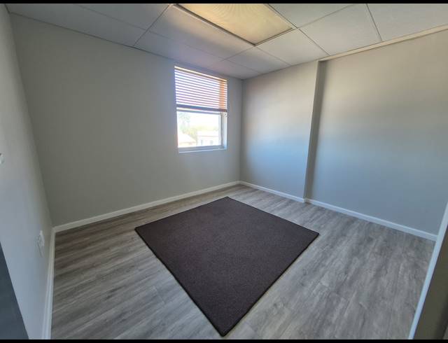 26M² OFFICE TO LET IN WYNBERG